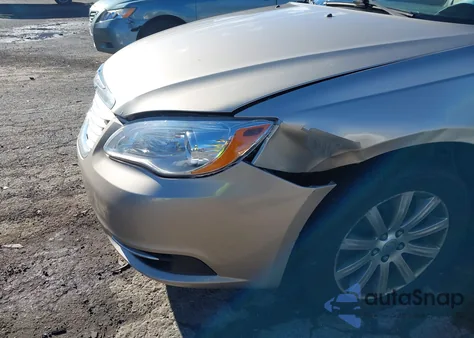 2013 Chrysler 200 Touring from USA, damaged, VIN 1C3BCBEB1DN559673